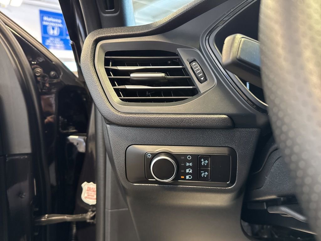Used 2025 Ford Escape ST-Line image 20