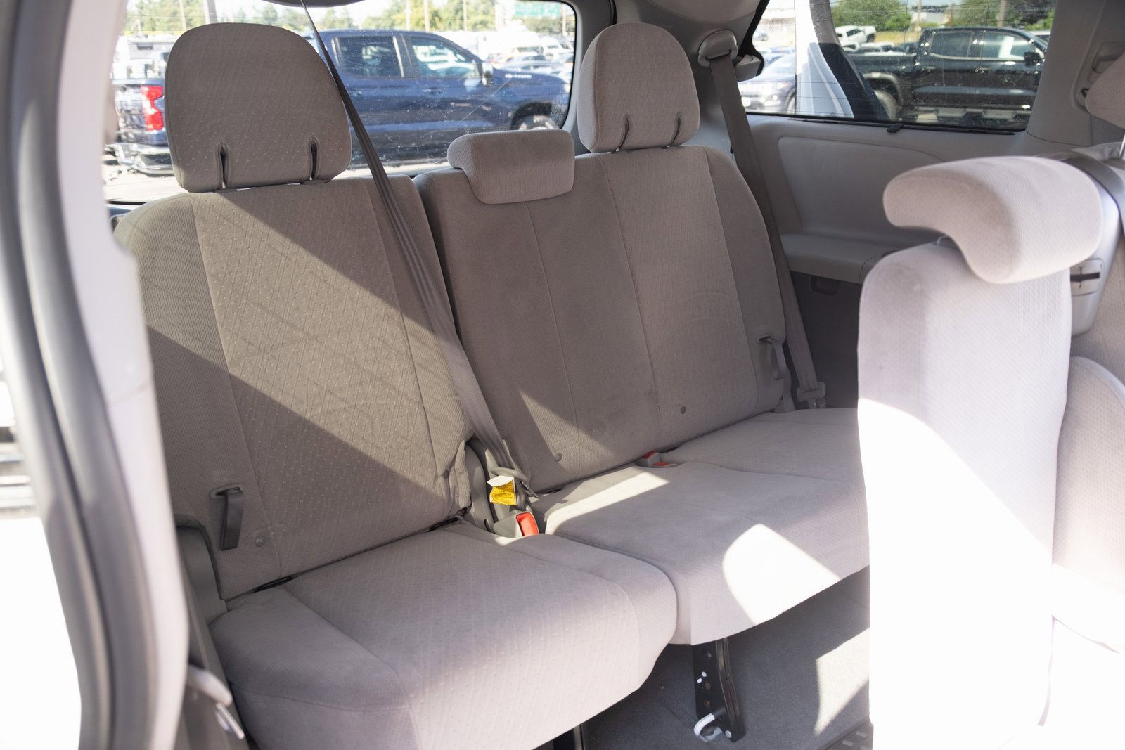 Used 2020 Toyota Sienna LE image 20