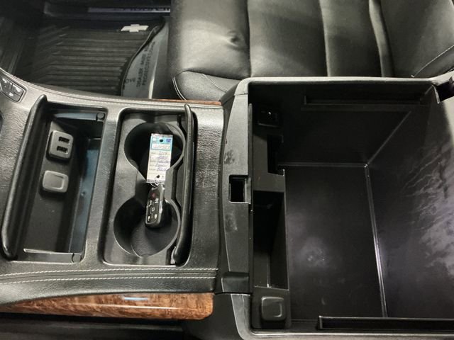 Used 2019 Chevrolet Suburban Premier image 31