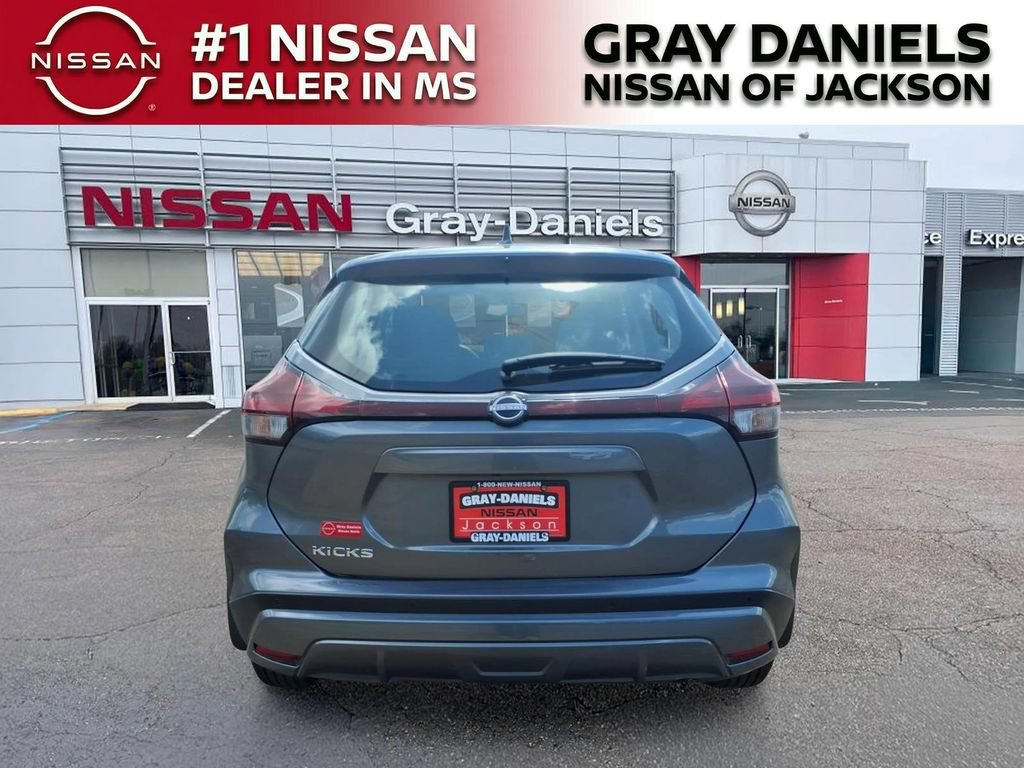 Certified 2025 Nissan Kicks Play S FWD image 7