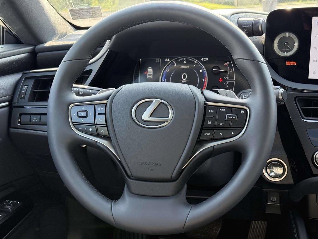 Used 2025 Lexus ES 350 w/ Premium Package FWD image 9