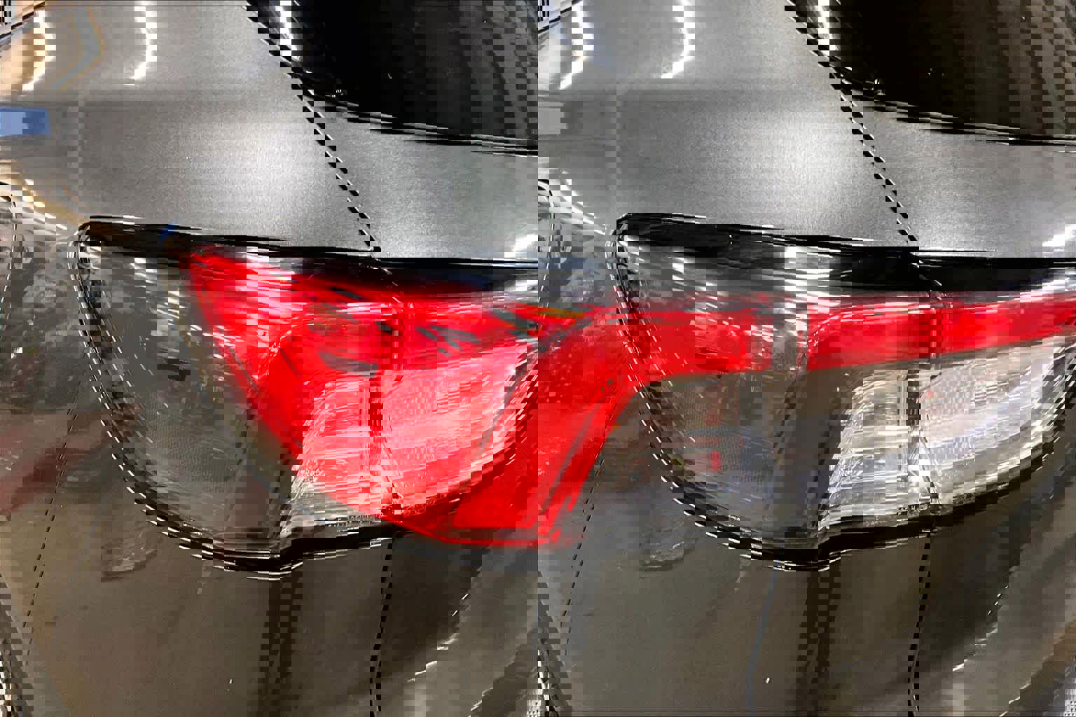 Used 2020 Ford Escape SEL image 27