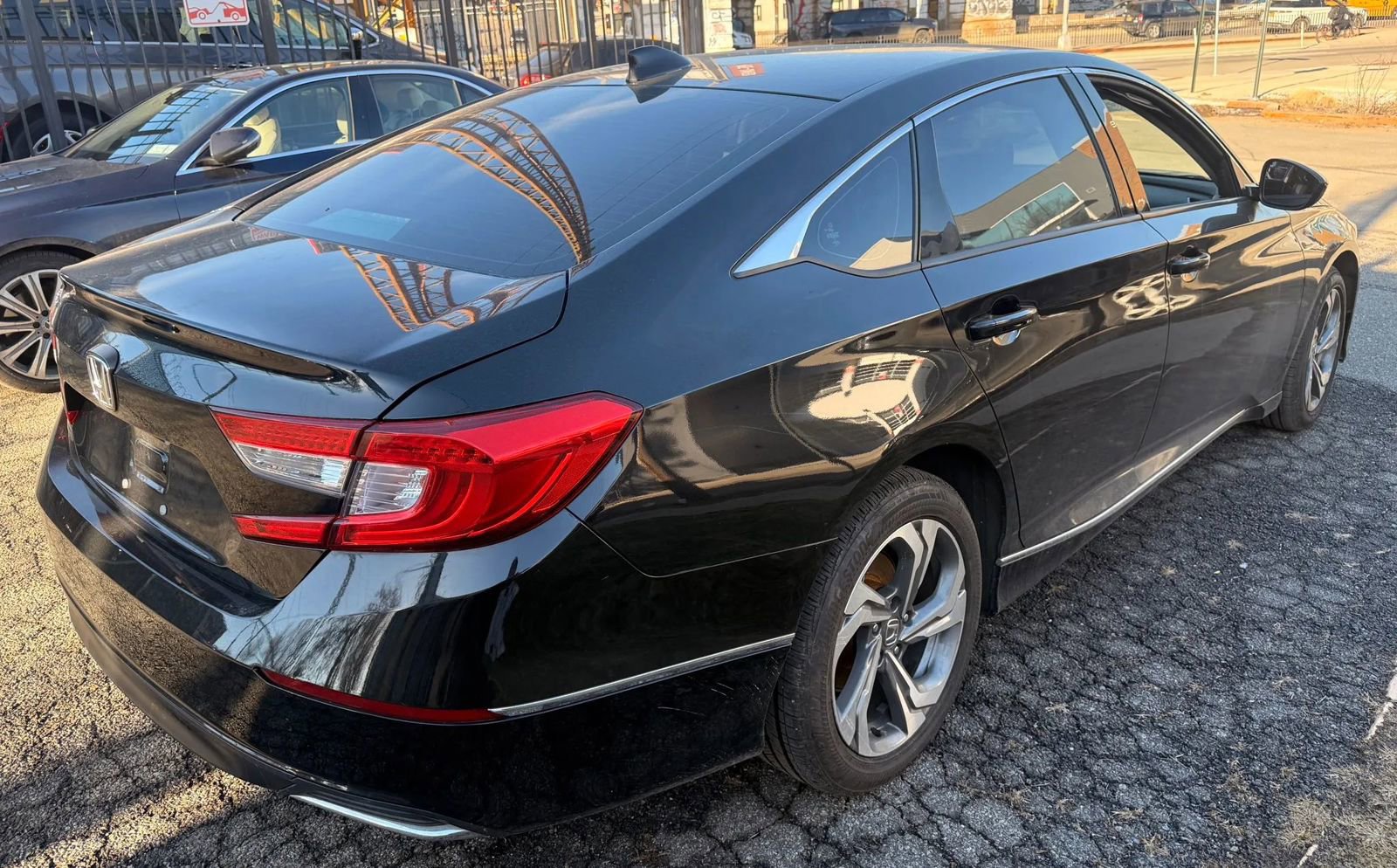 Used 2020 Honda Accord EX image 5