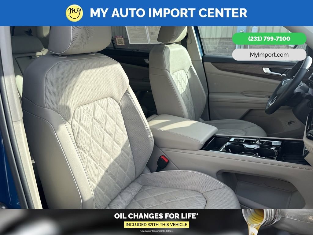 Used 2025 Volkswagen Atlas SEL Premium R-Line image 28