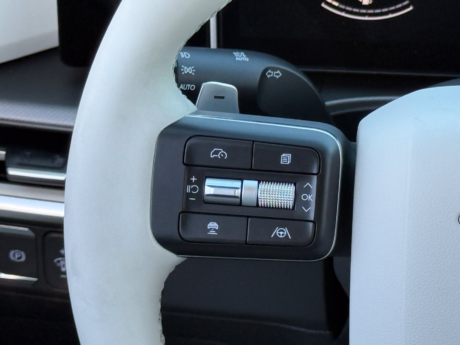 New 2027 Hyundai Santa Fe SEL FWD image 14