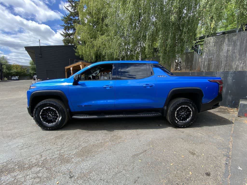 Used 2026 Chevrolet Silverado EV Trail Boss AWD/4WD image 3