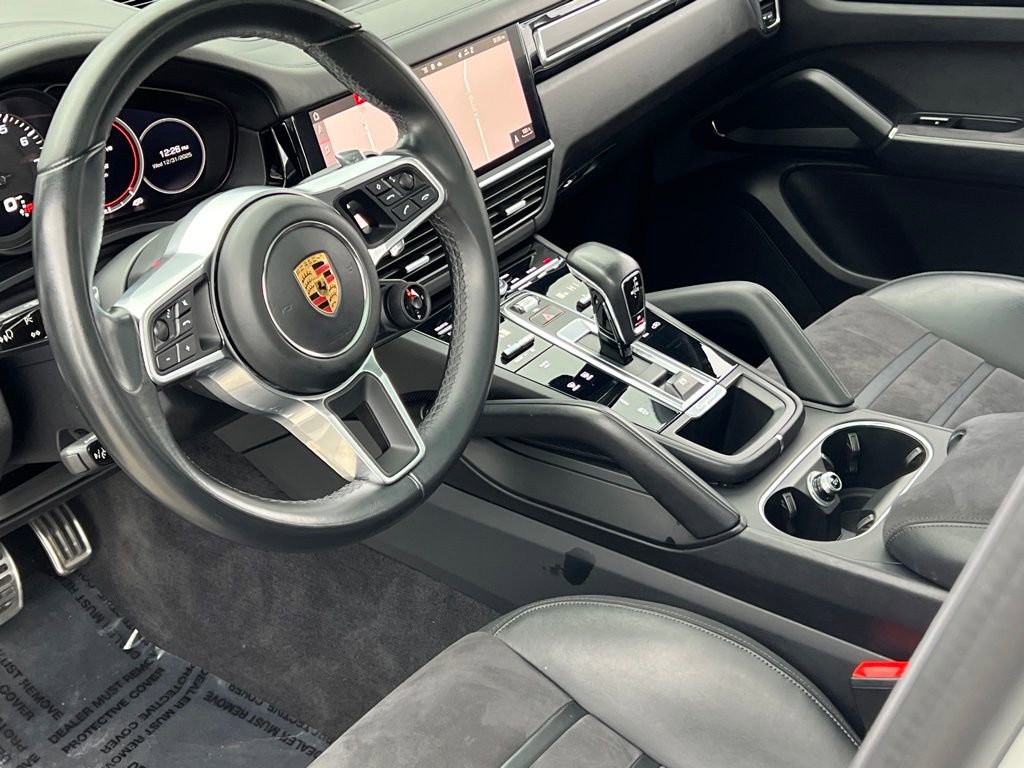 Used 2021 Porsche Cayenne GTS image 35