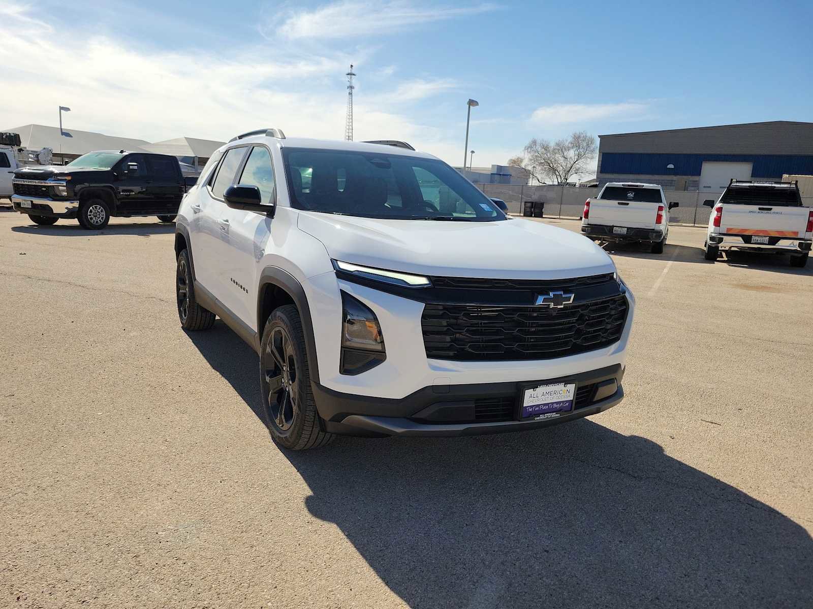 New 2026 Chevrolet Equinox LT w/ Convenience Package II AWD/4WD image 2
