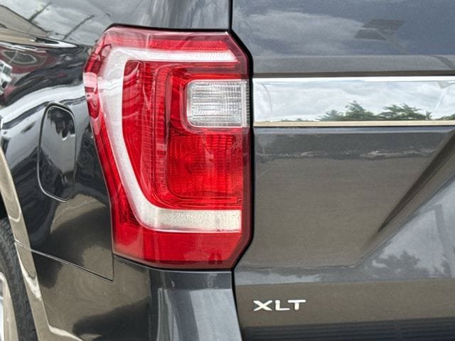 Used 2019 Ford Expedition XLT w/ Equipment Group 202A RWD image 6
