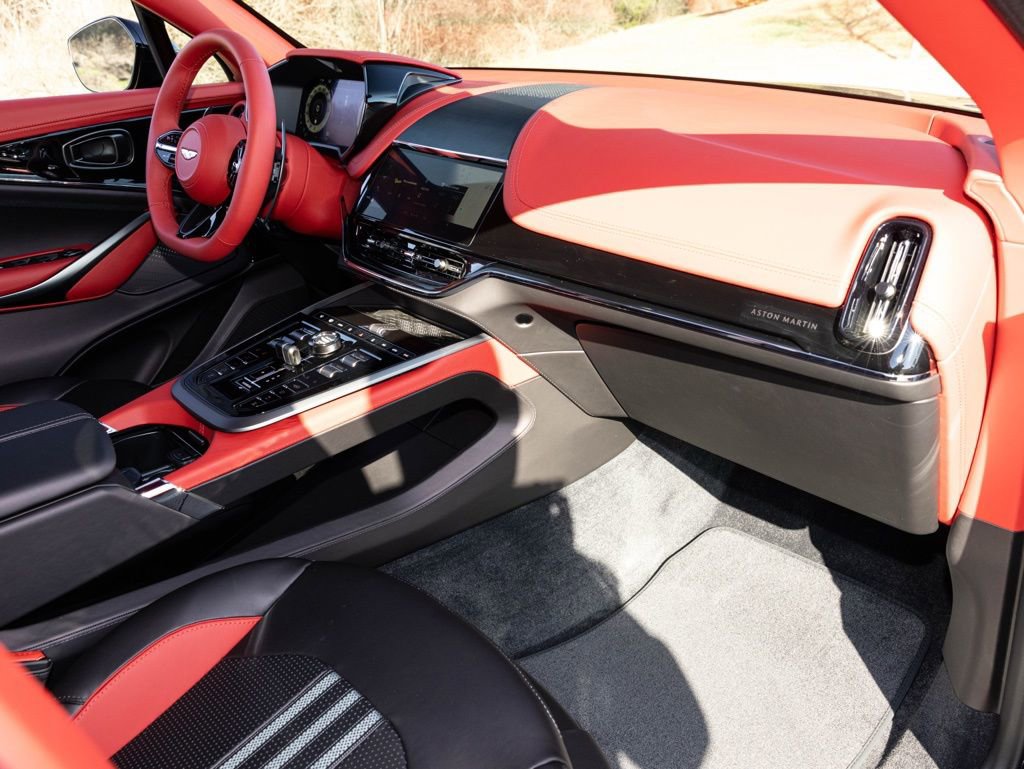 New 2026 Aston Martin DBX 707 image 61