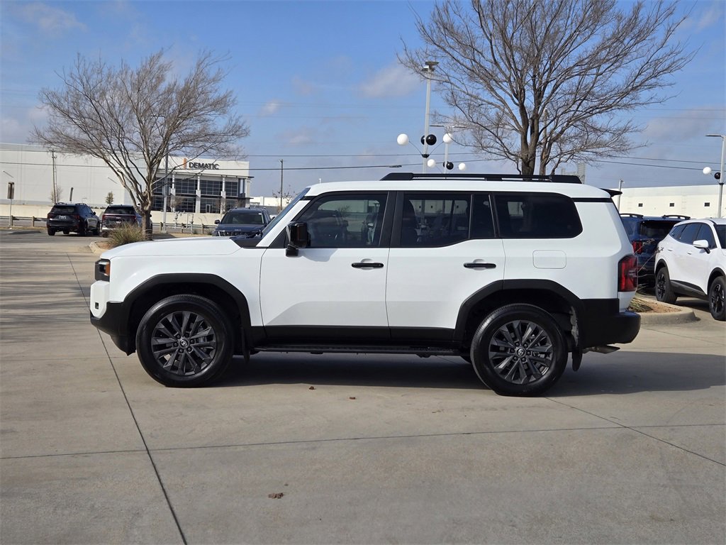 Used 2025 Toyota Land Cruiser image 12