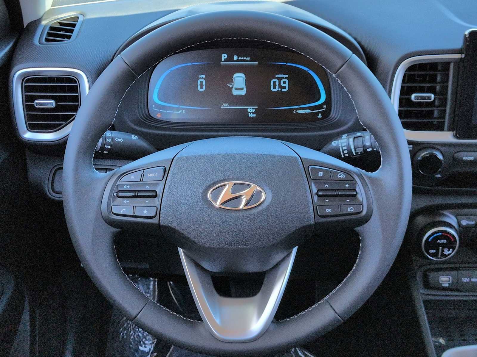 Certified 2026 Hyundai Venue SEL image 23