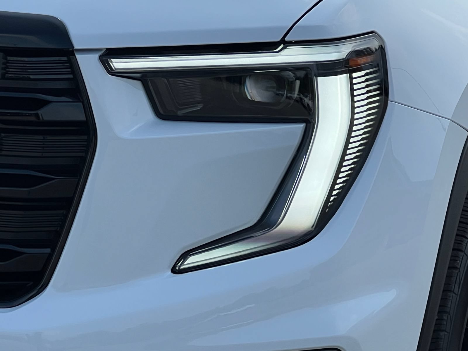 New 2027 GMC Acadia Elevation w/ Black Edition AWD/4WD image 41