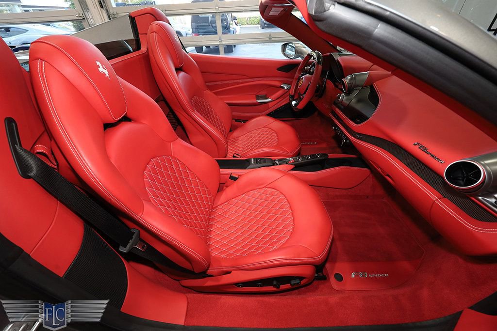 Used 2021 Ferrari F8 Tributo RWD image 22