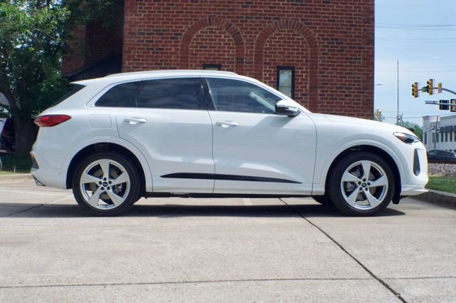 Used 2025 Audi Q5 Prestige AWD/4WD image 4