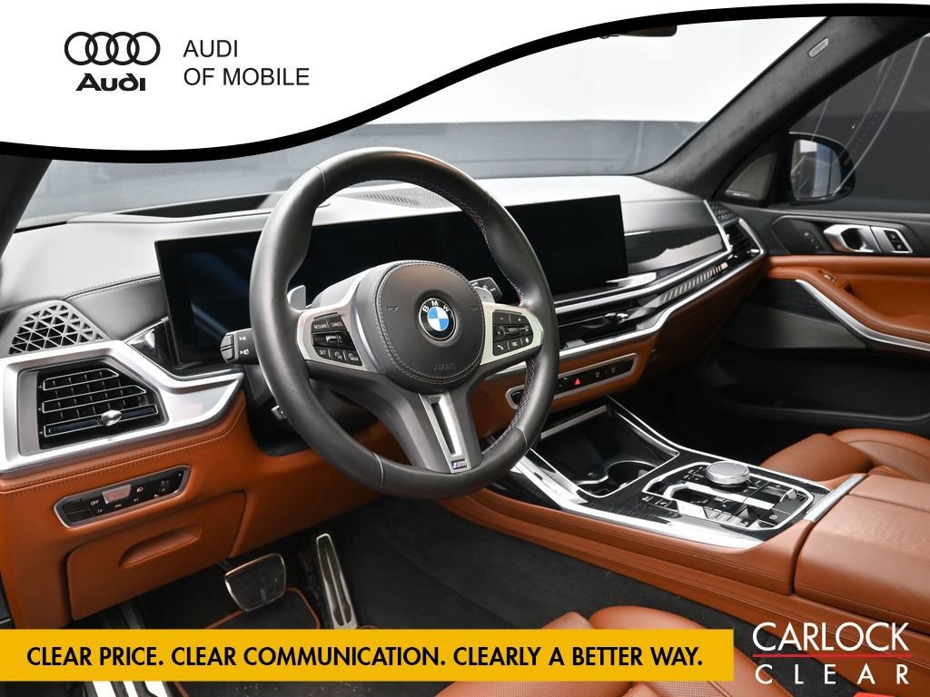 Used 2023 BMW X7 M60i image 10