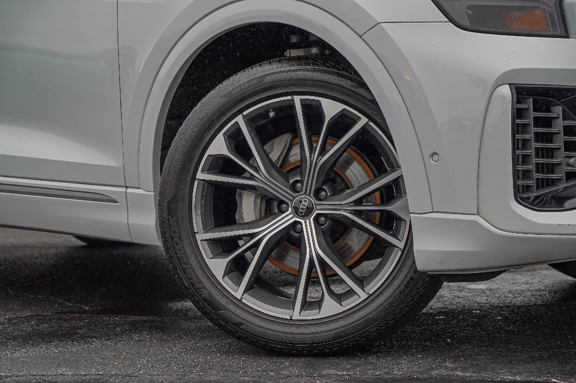 Used 2024 Audi Q8 Premium Plus w/ Premium Plus Package