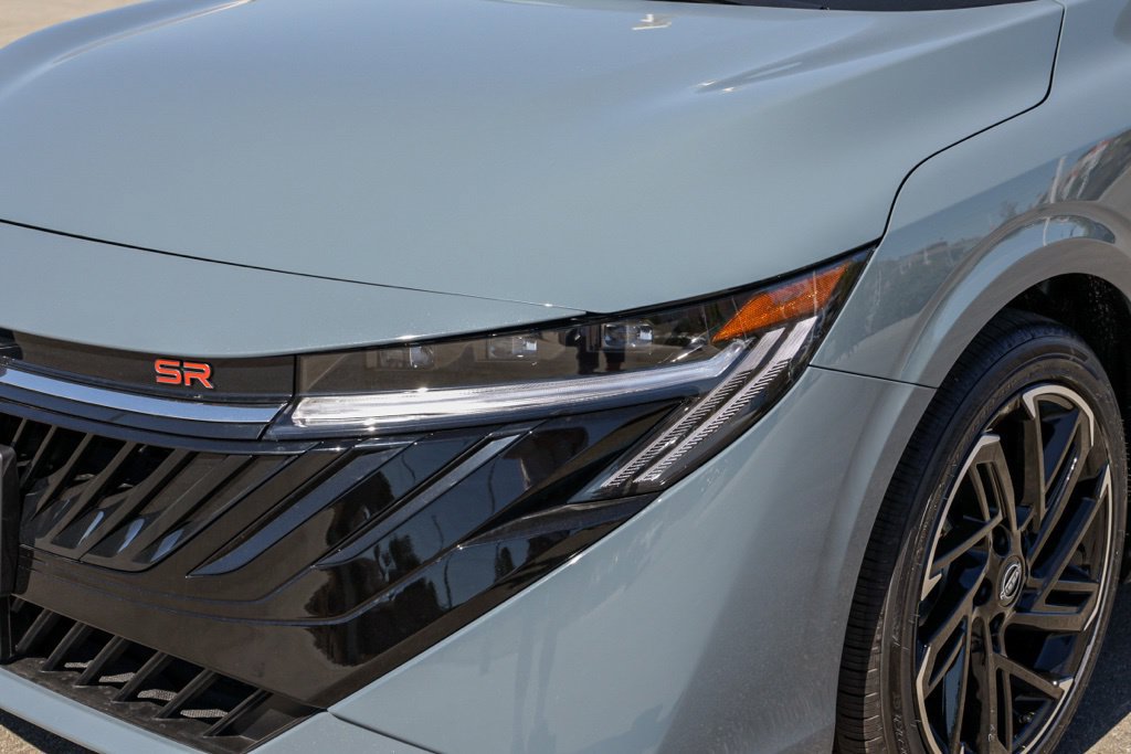 New 2027 Nissan Sentra SR FWD image 11