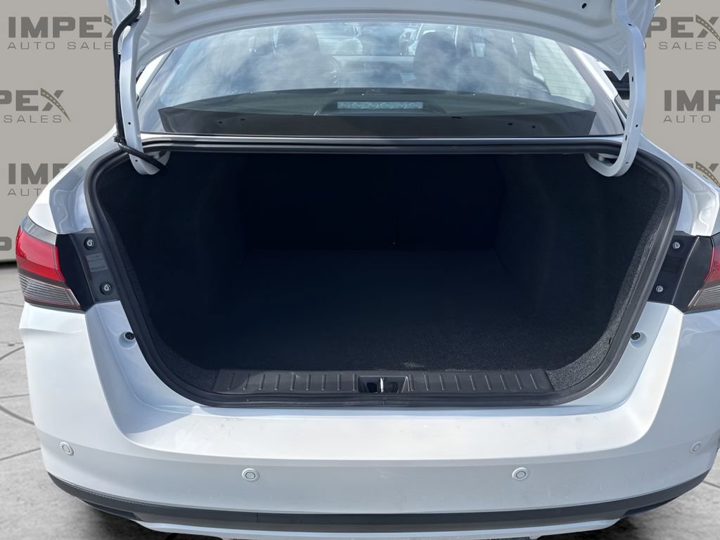 Used 2025 Nissan Versa SV image 25