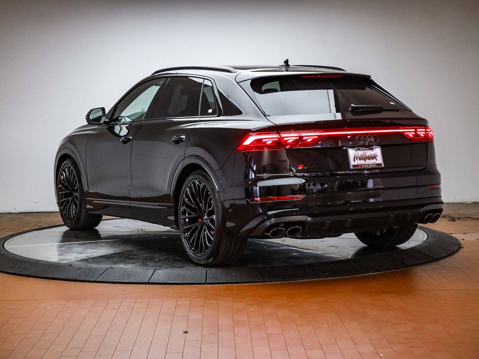 New 2026 Audi SQ8 Prestige image 2