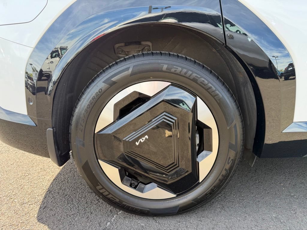 Used 2024 Kia EV9 Land AWD/4WD image 9