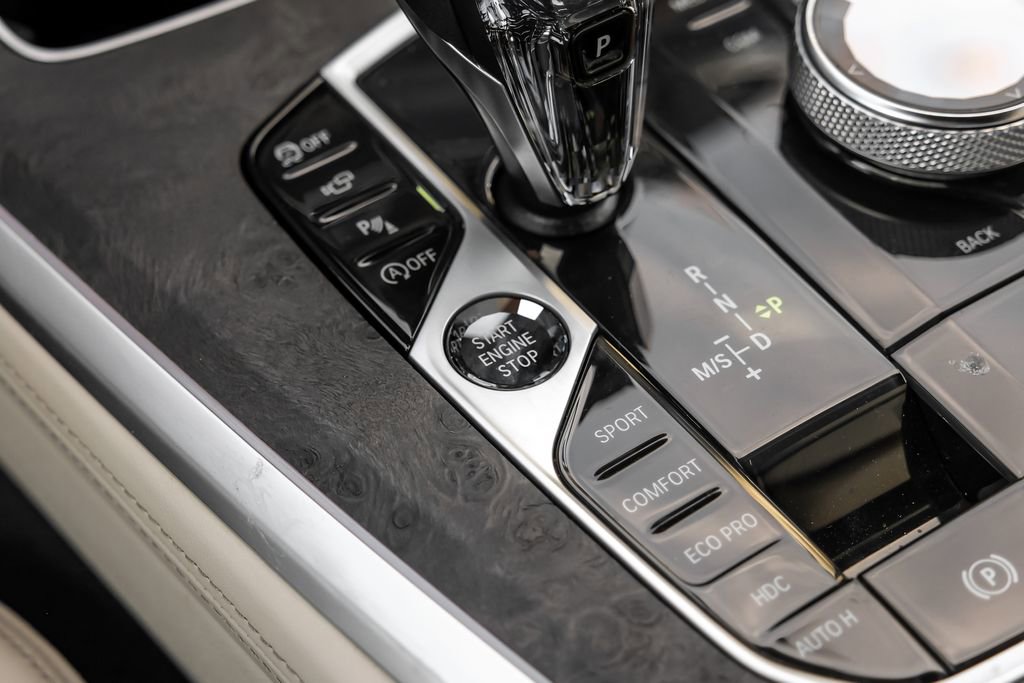 Used 2022 BMW X5 M50i w/ Executive Package image 19