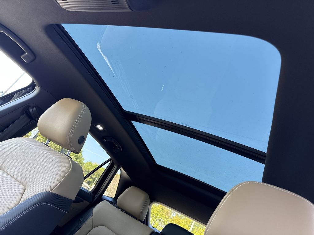 New 2026 Volkswagen Atlas Cross Sport SE image 29