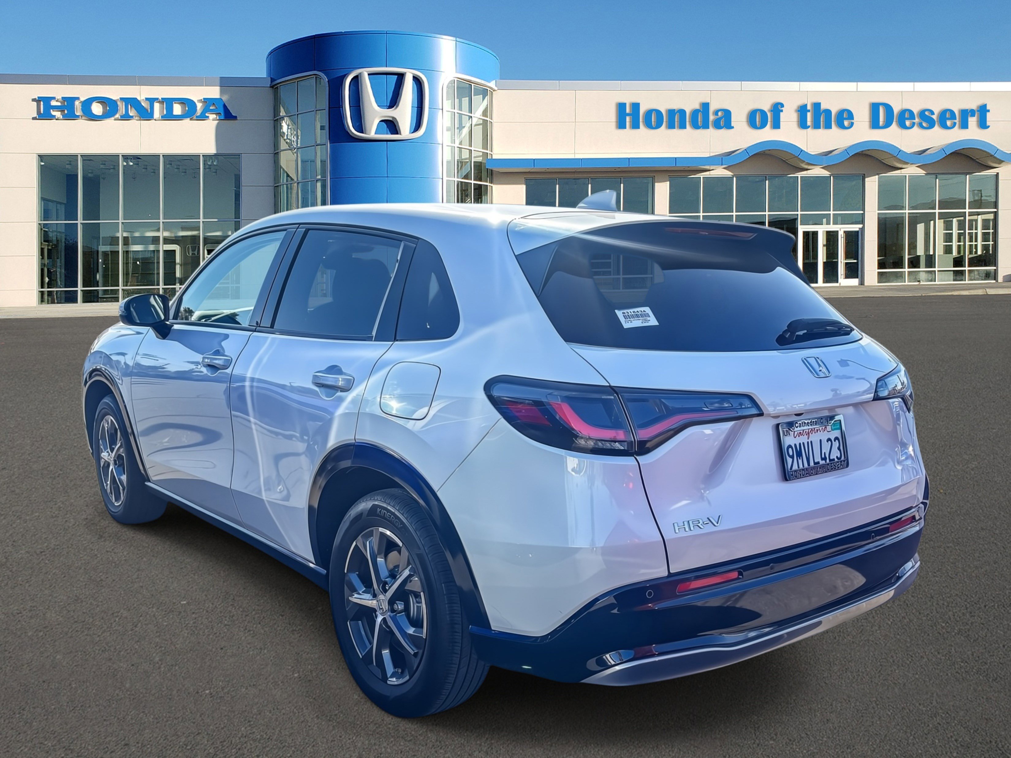 Used 2024 Honda HR-V EX-L image 5