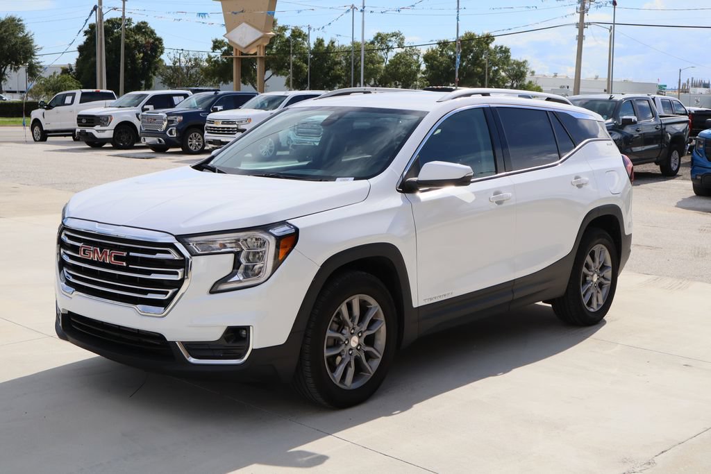 Used 2024 GMC Terrain SLT FWD image 5
