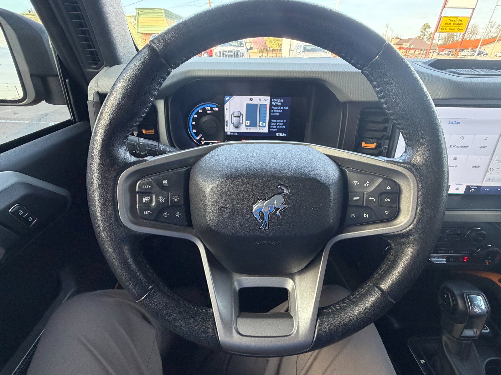 Used 2022 Ford Bronco Badlands image 13