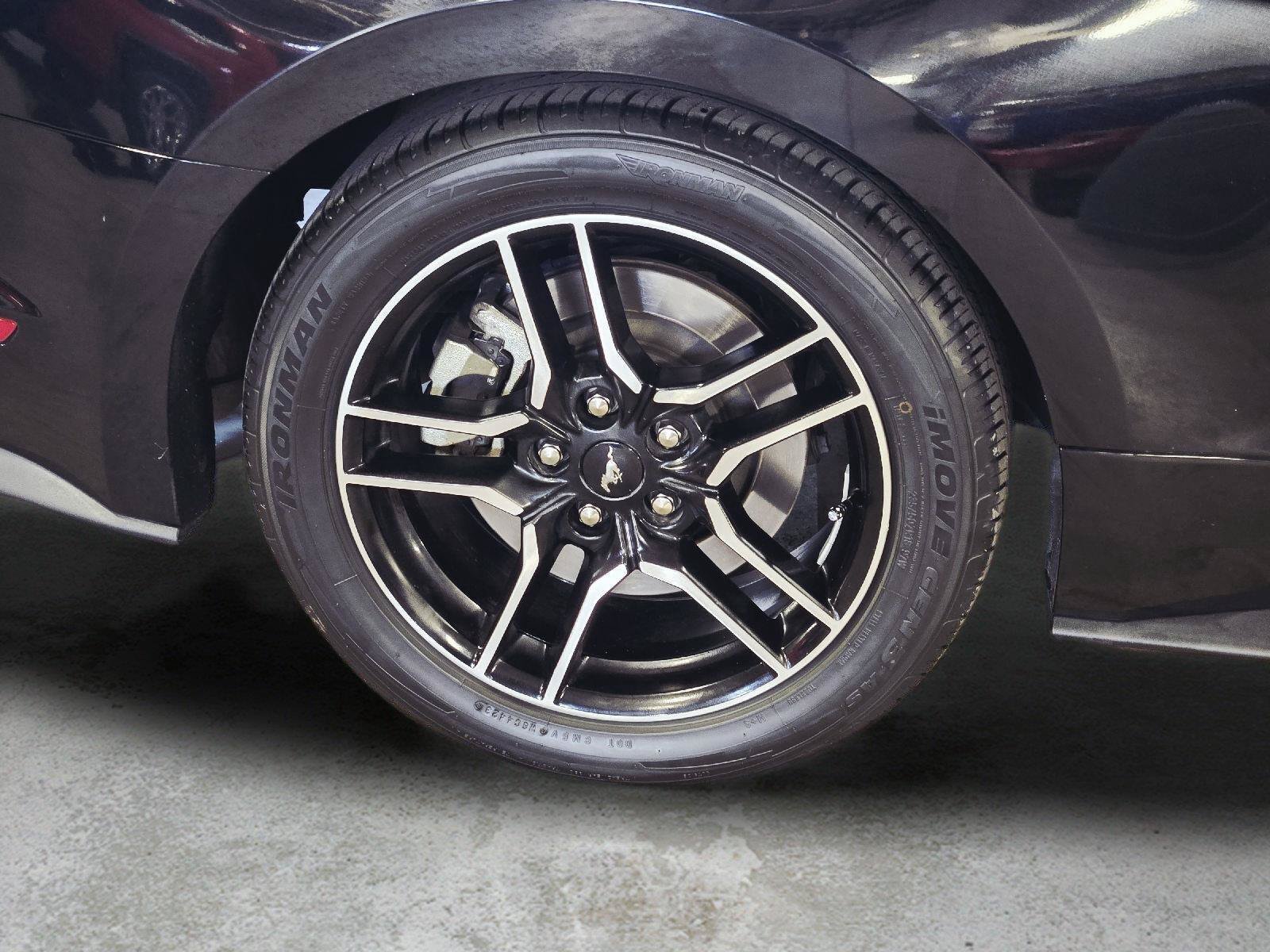 Used 2021 Ford Mustang GT RWD image 11