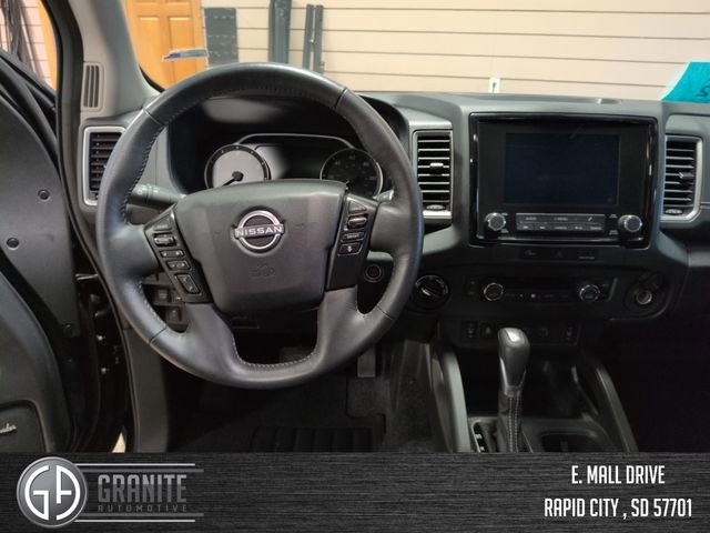 Used 2024 Nissan Frontier SL w/ Technology Package image 13