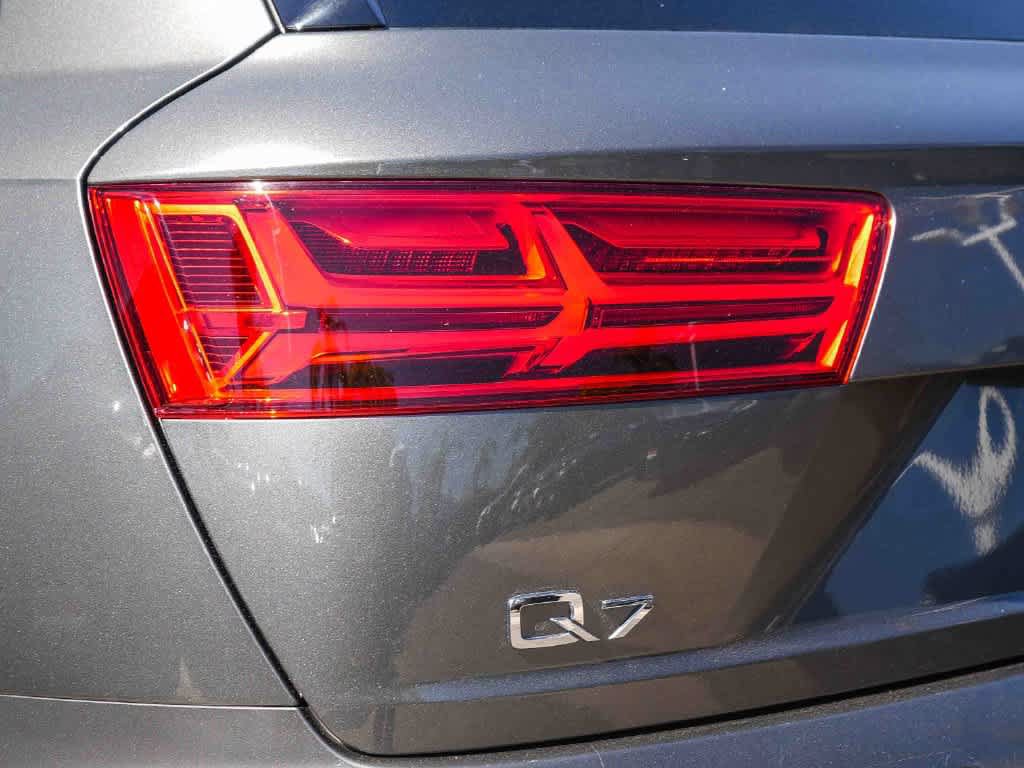 Used 2018 Audi Q7 2.0T Premium Plus w/ Premium Plus Package AWD/4WD image 9