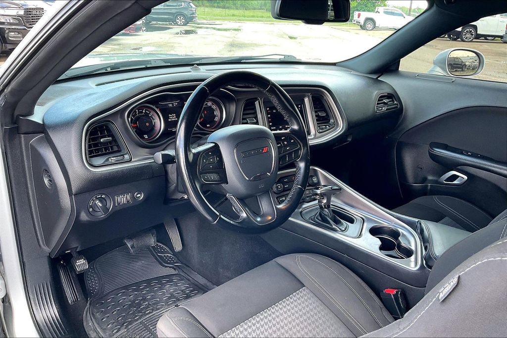 Used 2021 Dodge Challenger SXT RWD image 12