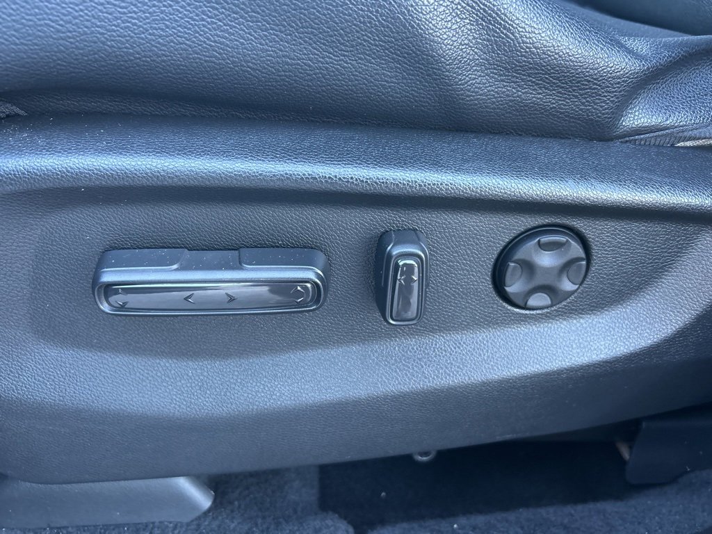 Used 2019 Honda CR-V EX image 17