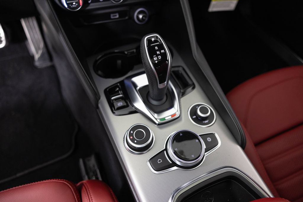 New 2026 Alfa Romeo Giulia AWD image 28