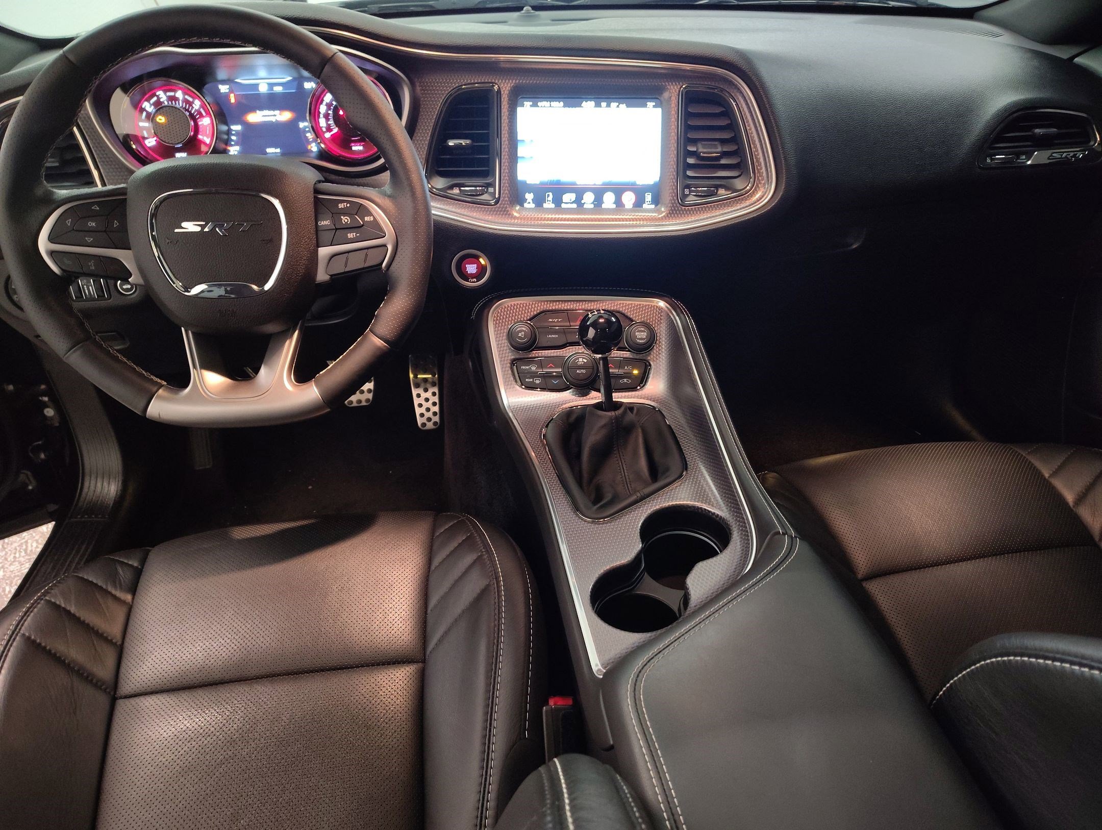 Used 2016 Dodge Challenger SRT Hellcat image 27