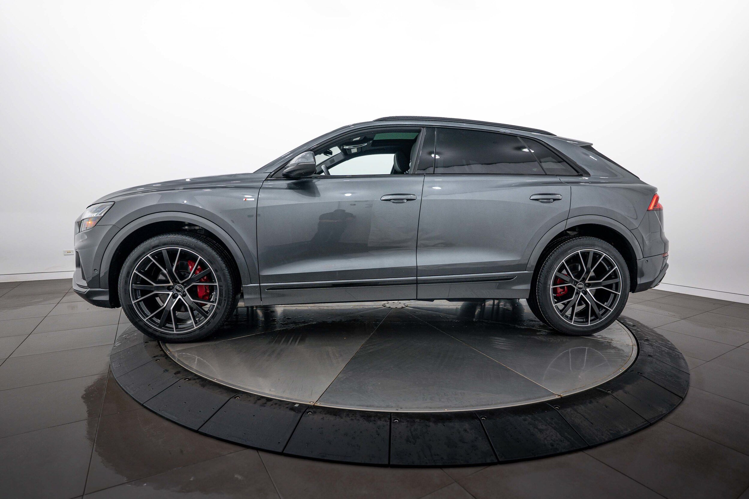 Certified 2023 Audi Q8 Prestige w/ Prestige Package AWD/4WD image 6