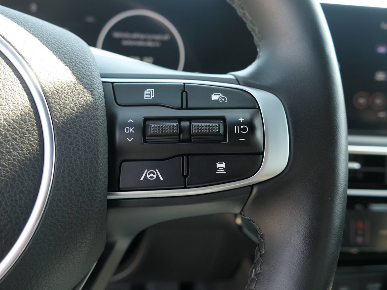 Certified 2025 Kia K5 GT w/ GT1 Package FWD image 16