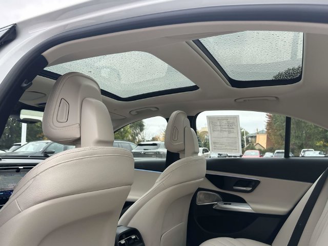 Used 2024 Mercedes-Benz E 350 4MATIC Sedan image 21