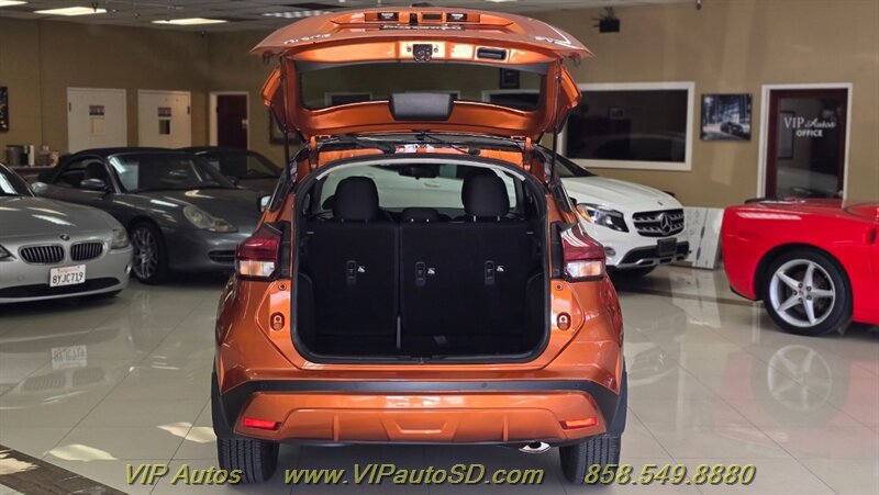 Used 2024 Nissan Kicks SV FWD image 9