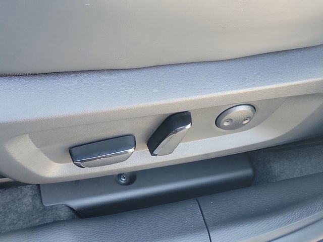 New 2026 Mitsubishi Outlander SE FWD image 21