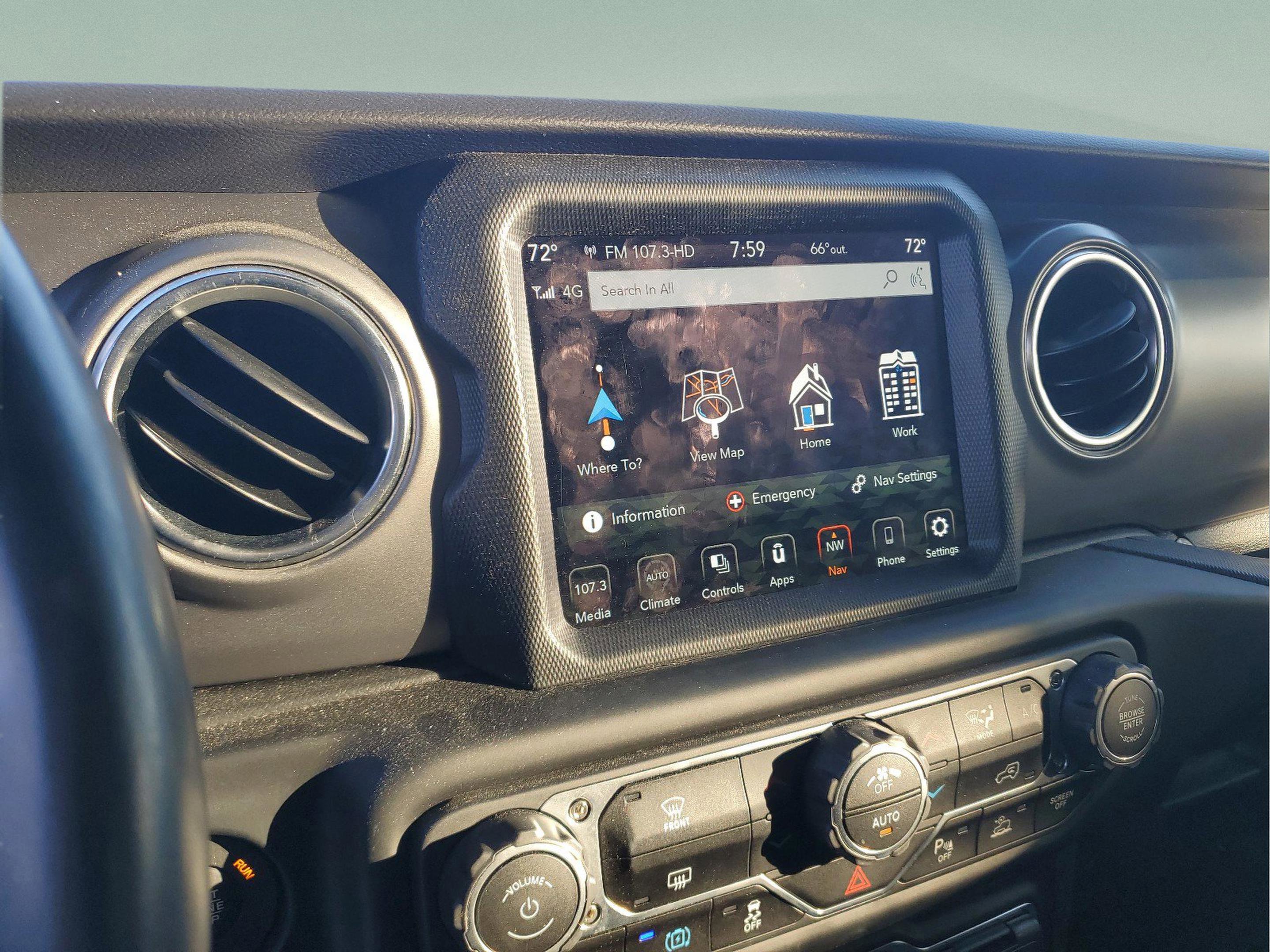 Used 2022 Jeep Wrangler Unlimited Rubicon 4xe w/ Steel Bumper Group image 16