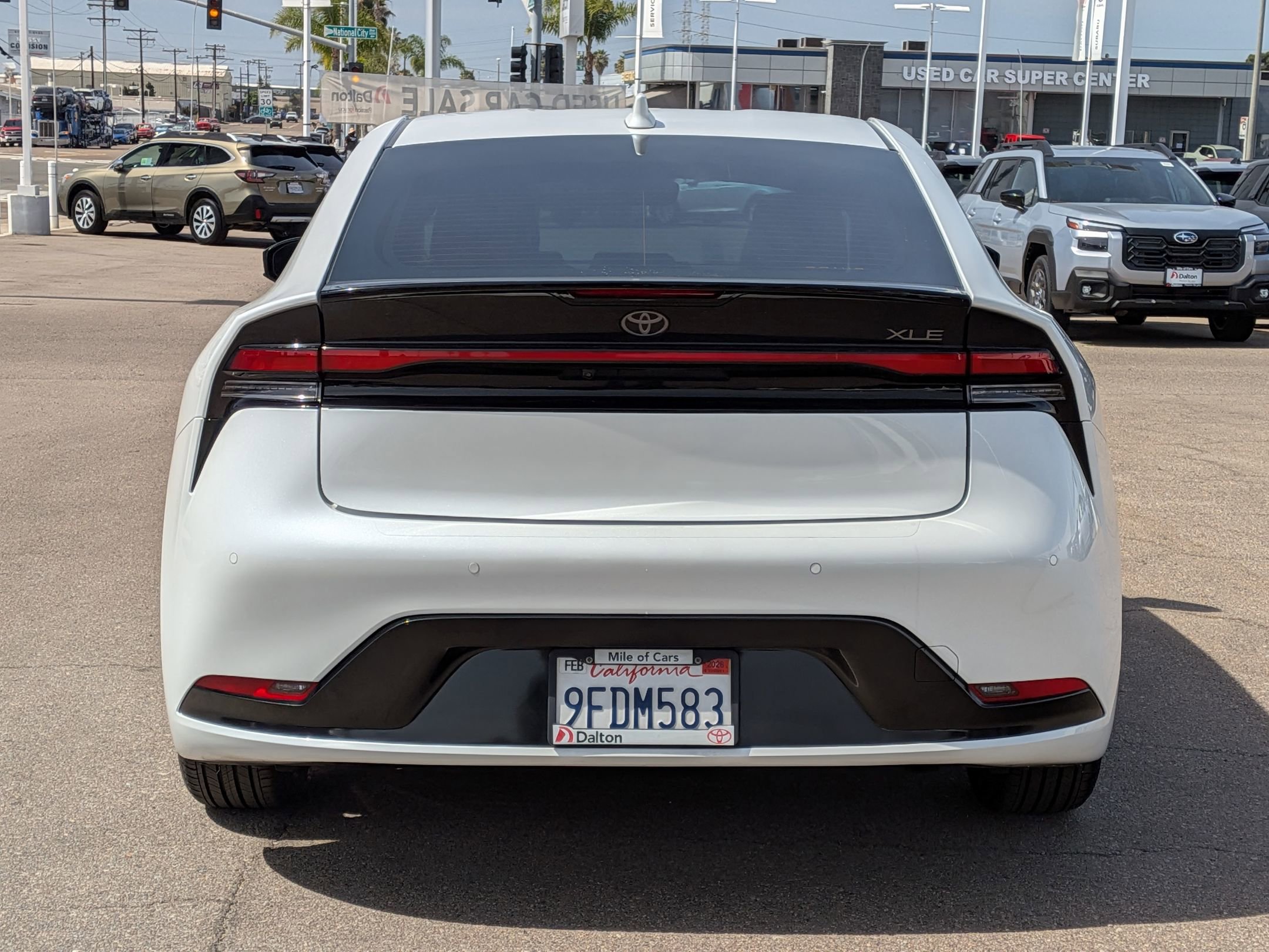 Used 2023 Toyota Prius XLE image 3