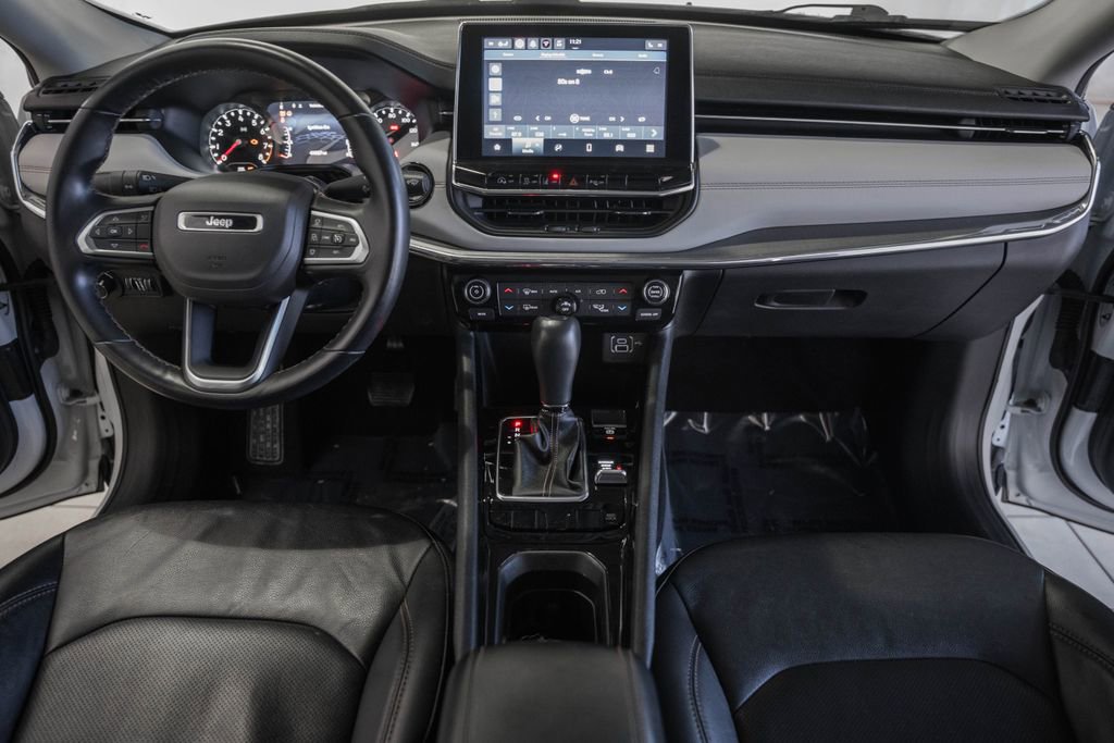 Used 2022 Jeep Compass Limited image 26