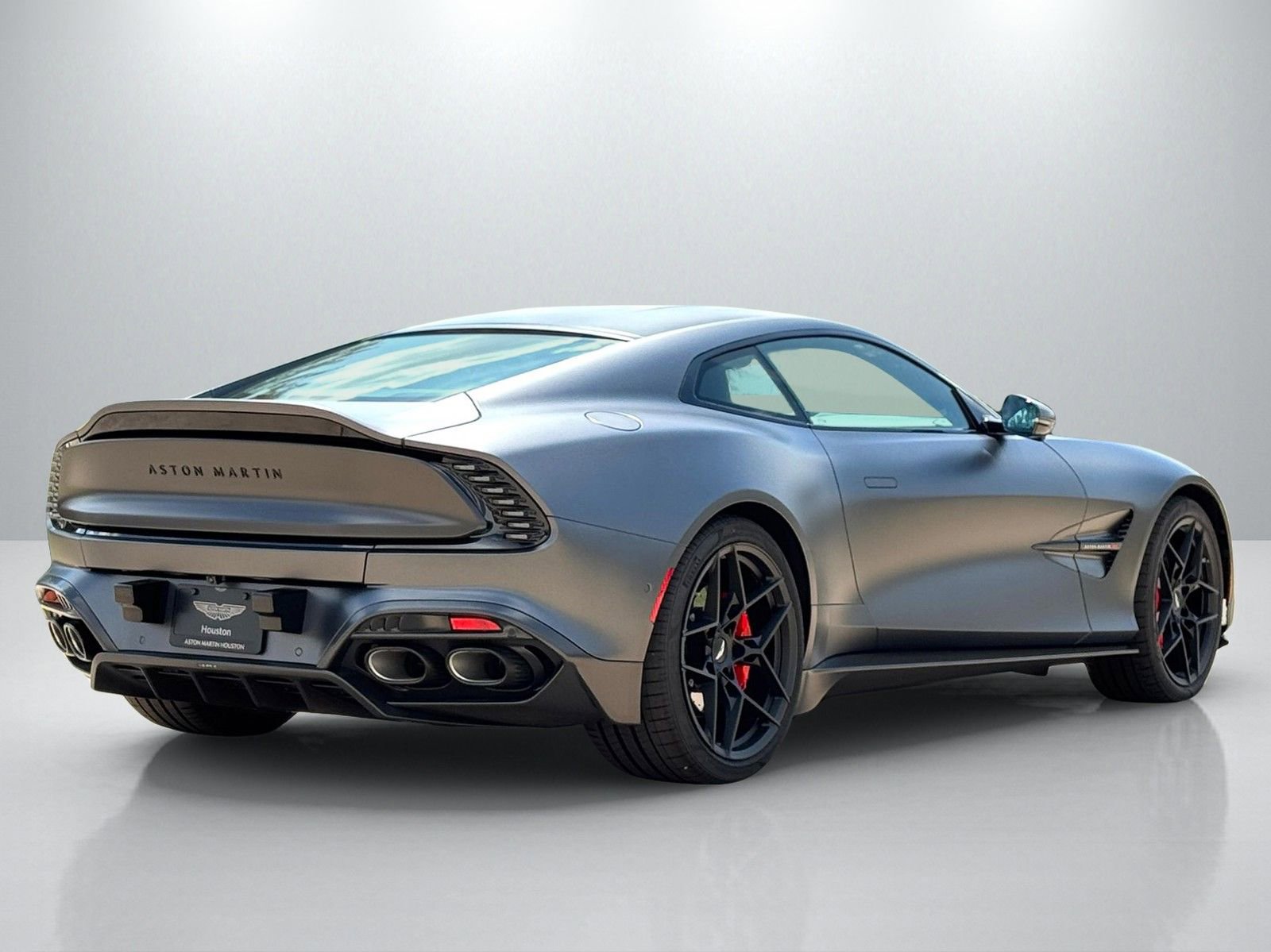 New 2025 Aston Martin Vanquish image 10