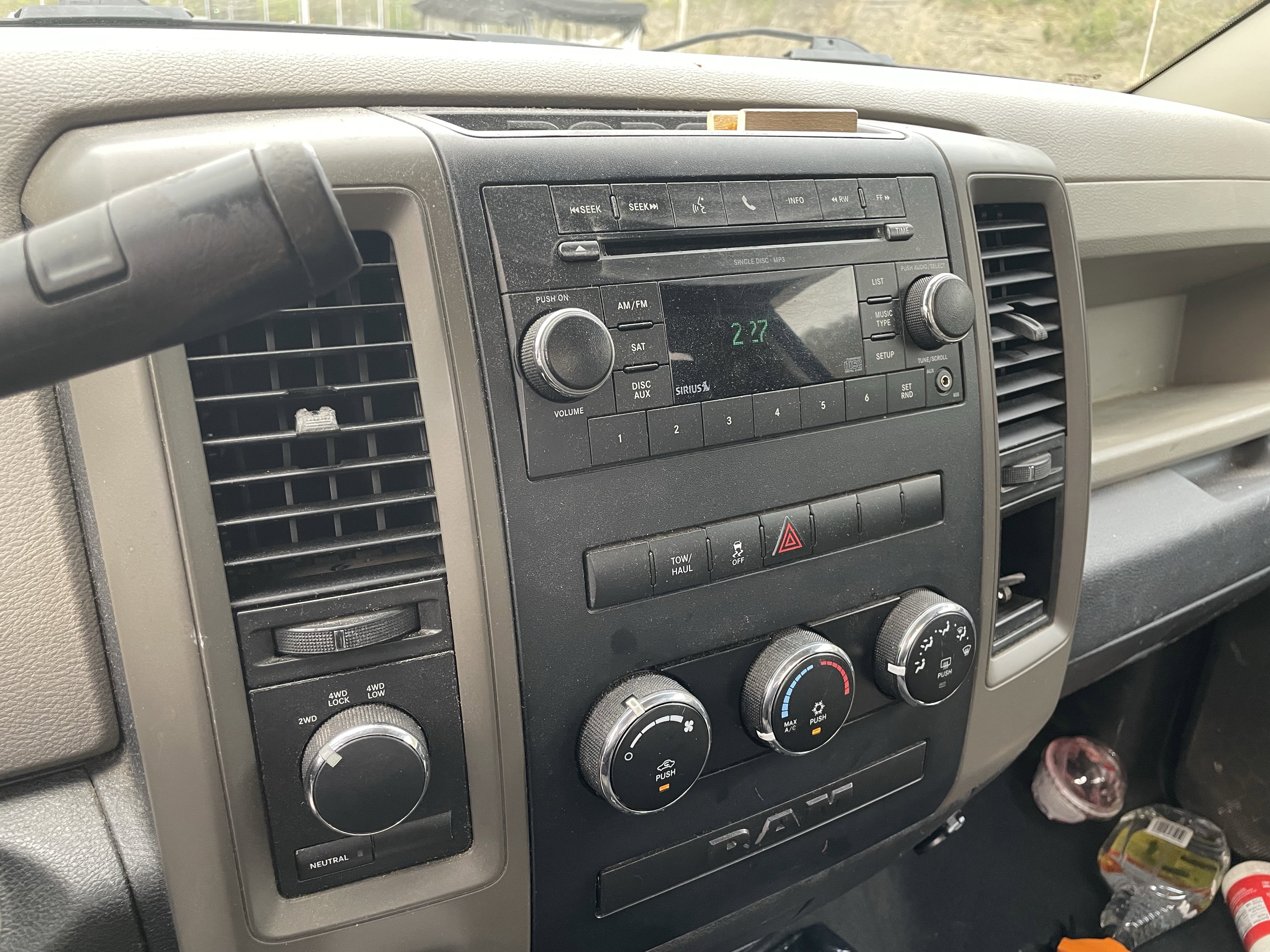Used 2020 Dodge Grand Caravan SE FWD image 17