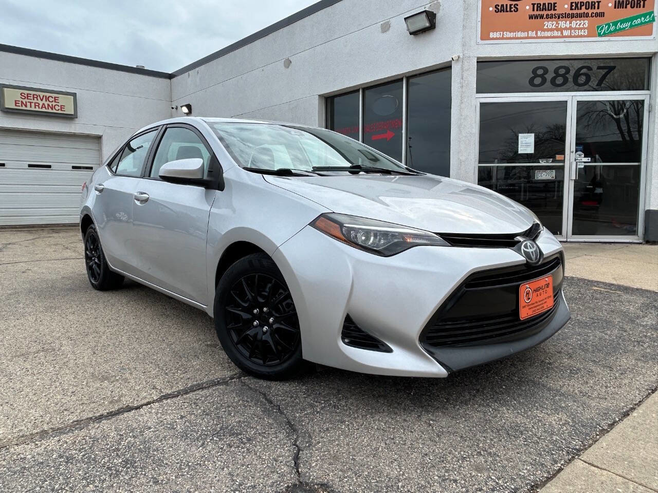 Used 2017 Toyota Corolla LE w/ Carpet Mat Package (TMS) image 1