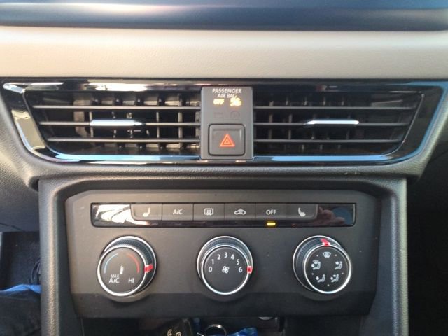 Used 2022 Volkswagen Taos SE image 27