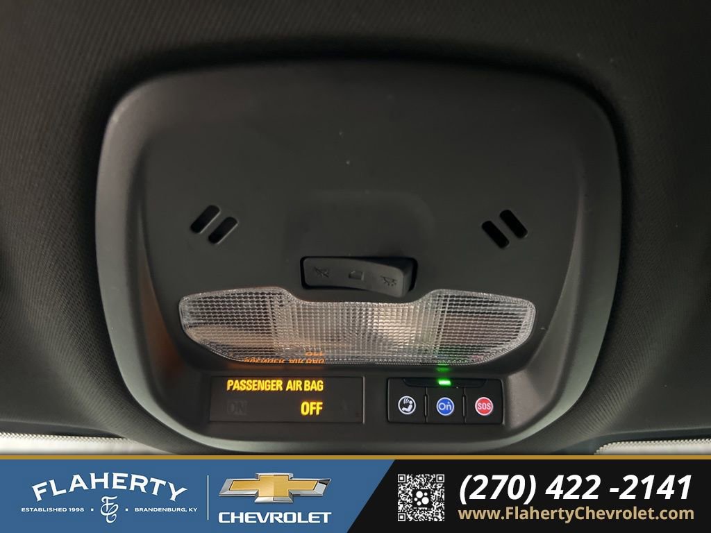 Used 2025 Chevrolet Trax RS w/ Driver Confidence Package image 33